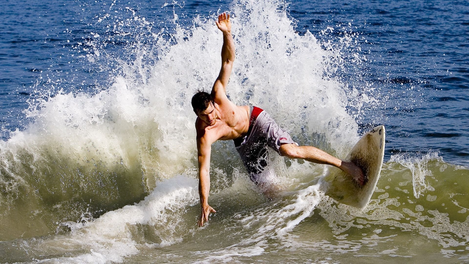 英超终极决战：悬念升腾，精彩不断，英超精选